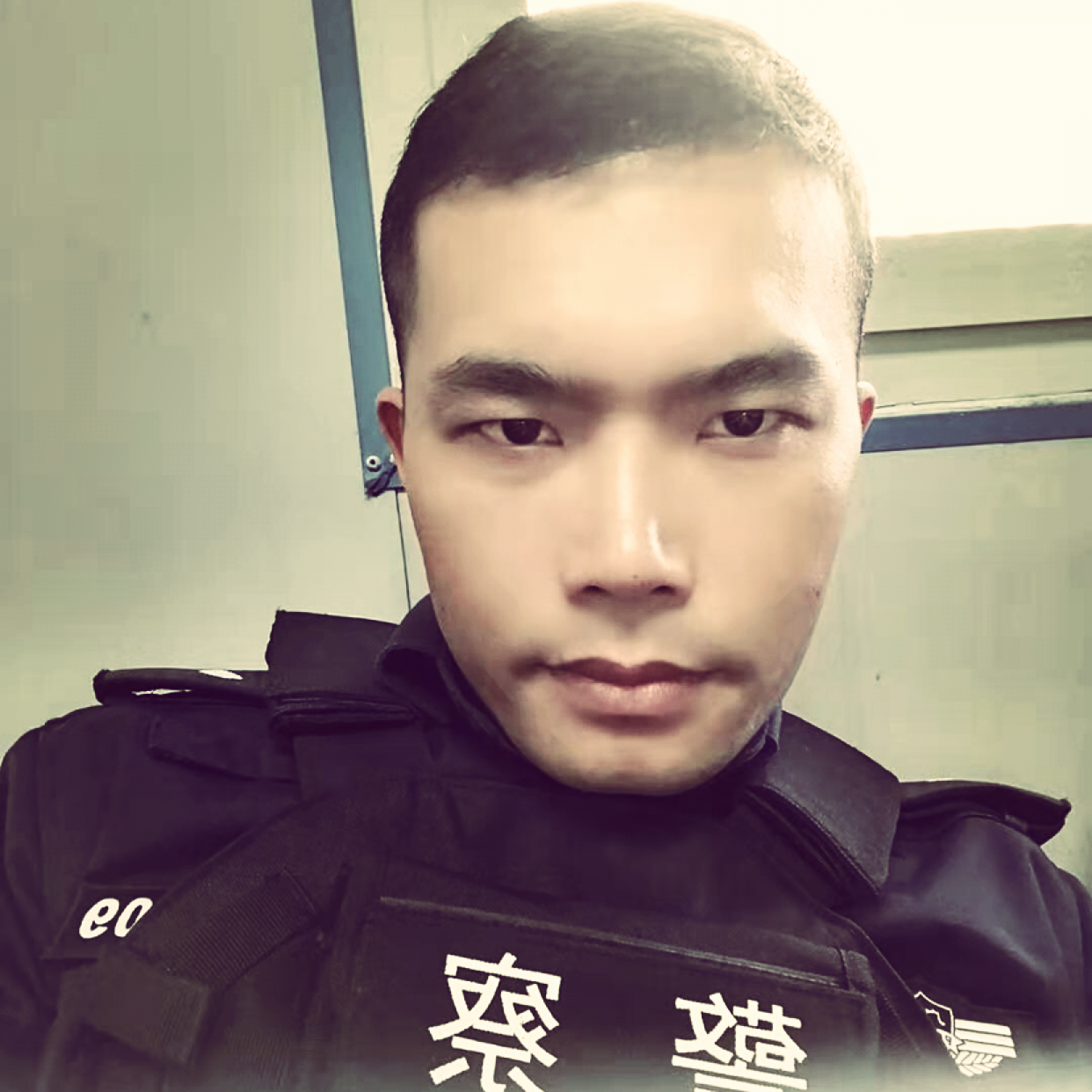 现代邂逅人生的照片