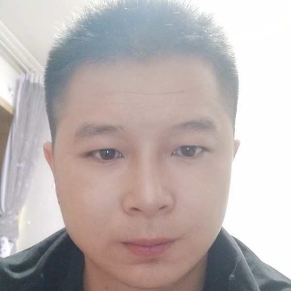 月饼打老迟到的照片
