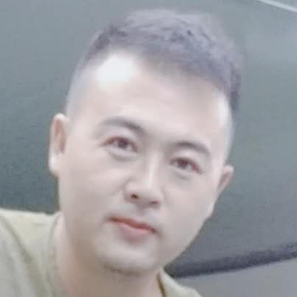 都会好的四宫格的照片