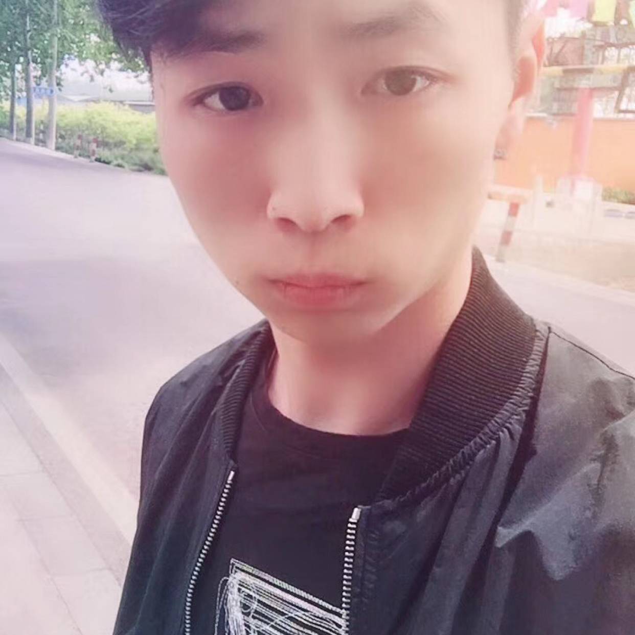 健康浅吻崖悔的照片