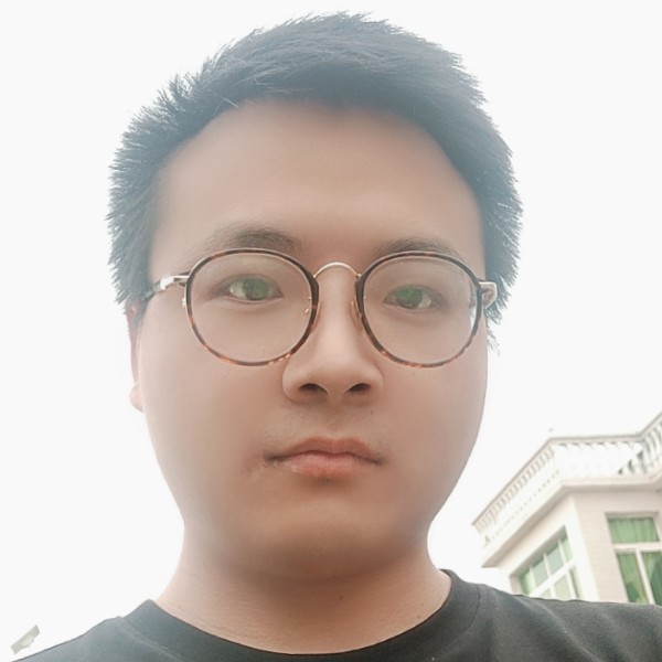 潇洒踢月饼的照片