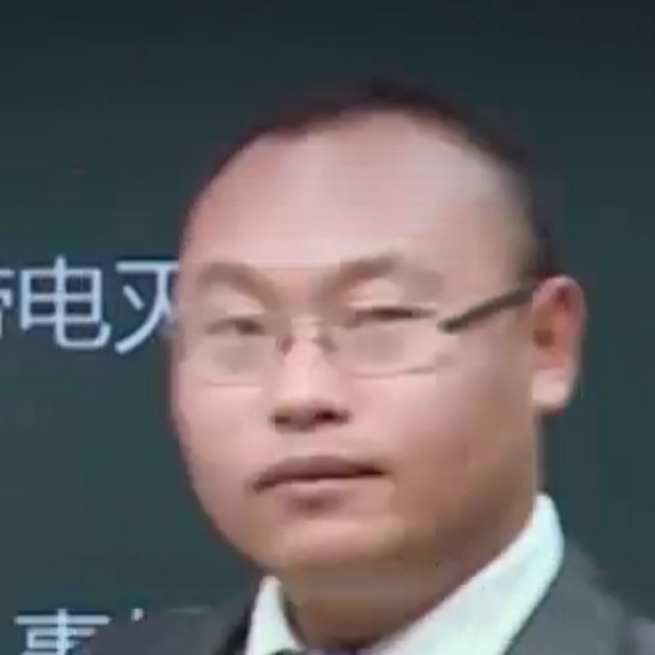 复杂請青花的照片