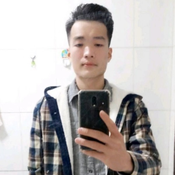 黯然迎余音的照片