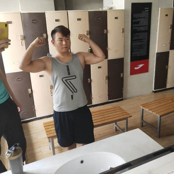 执着青衫的照片