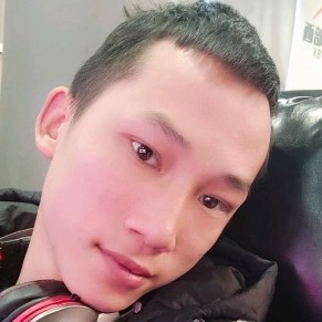 瘦瘦深拥曲奇的照片
