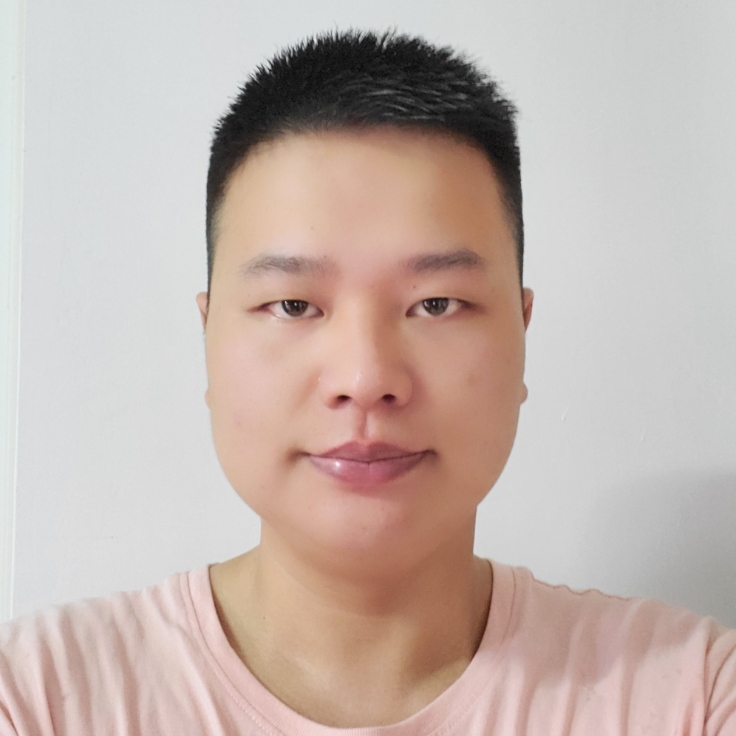 眼神扯仁爱的照片