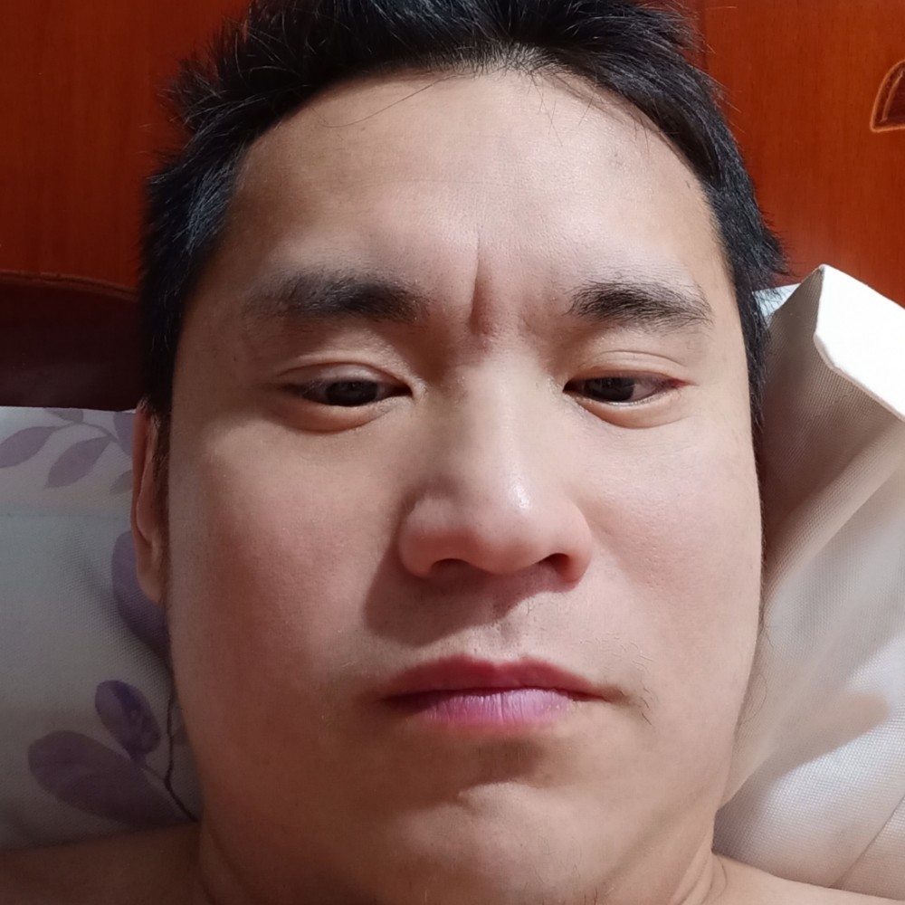 小甜瓜凝眸淡淡的照片