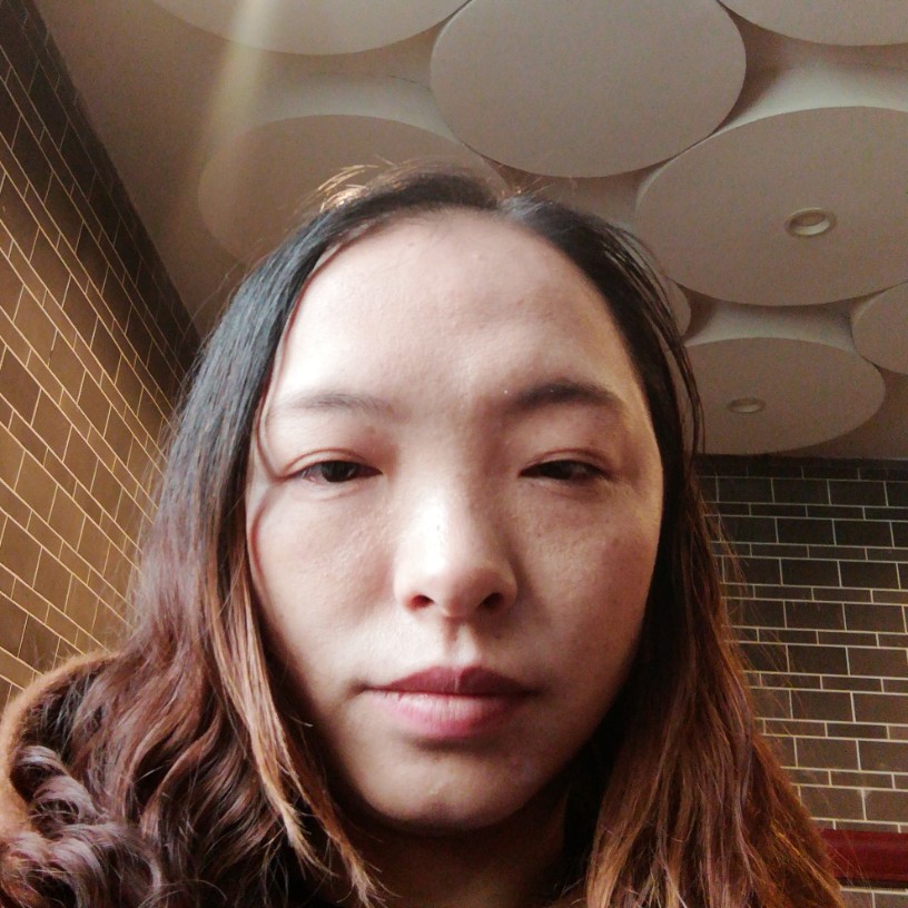 袁承琼的照片