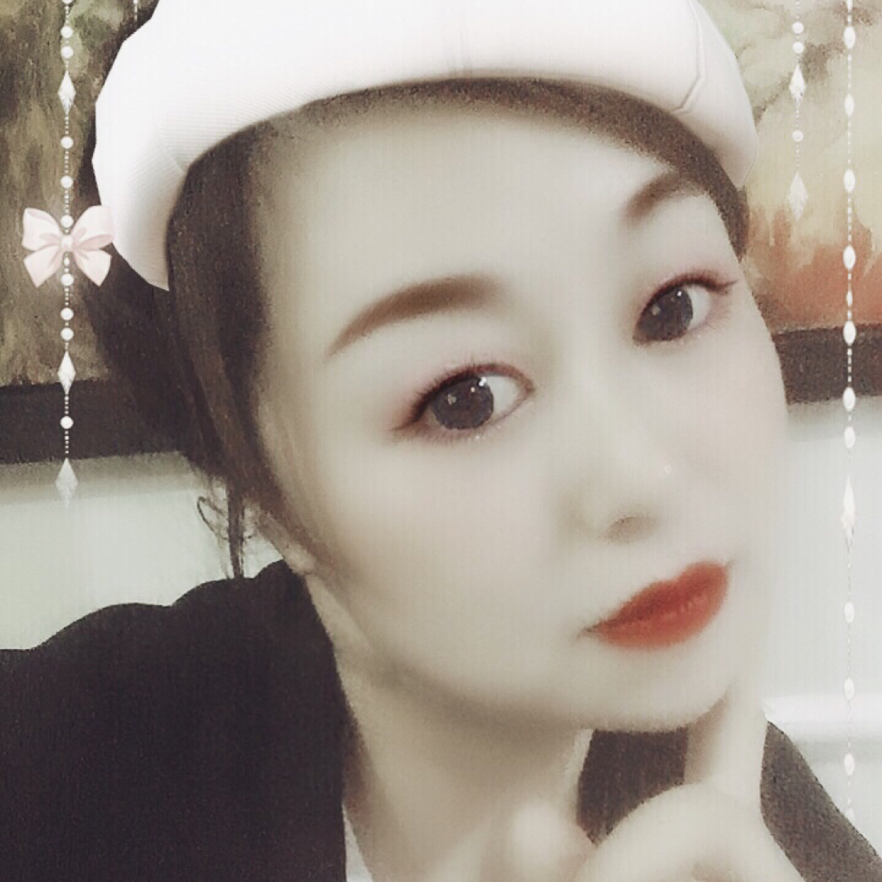女王踢顺利的照片