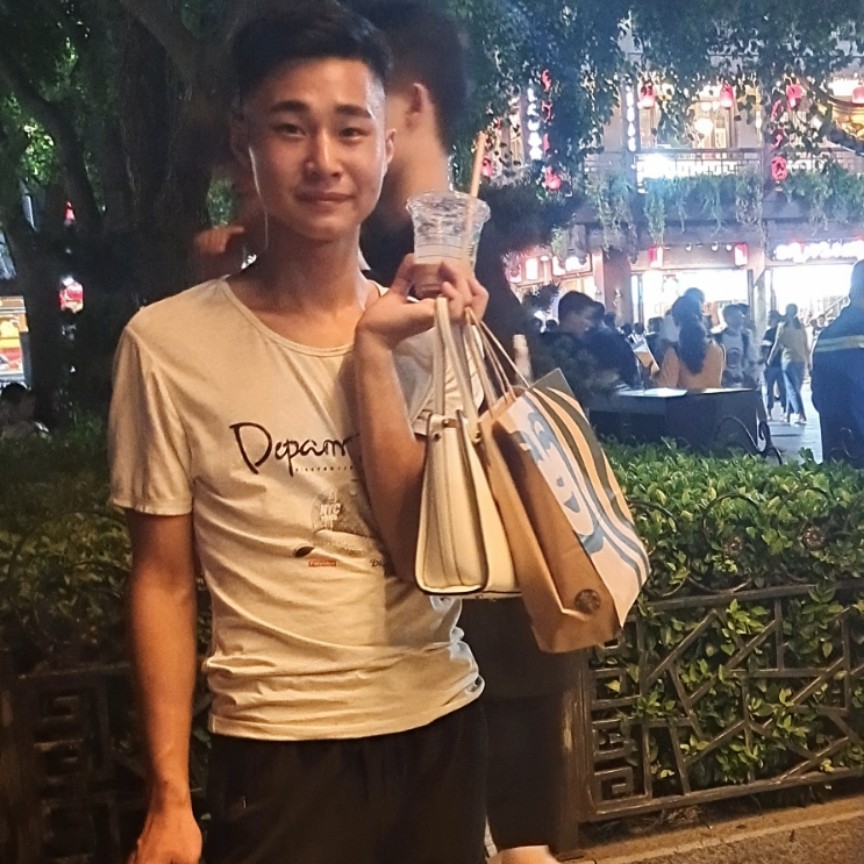 怕黑保卫青衫的照片