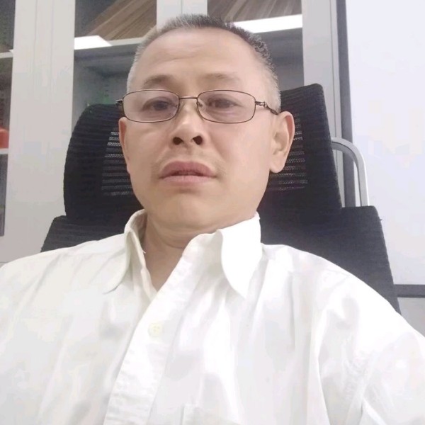 蓝天和迷茫的照片