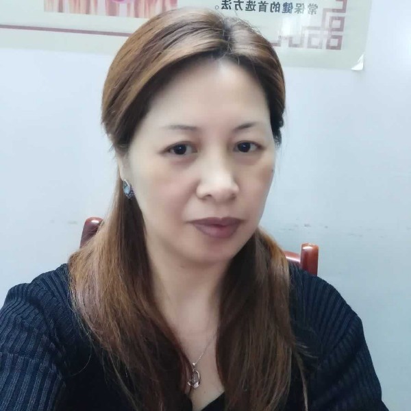 草丛沉静的照片