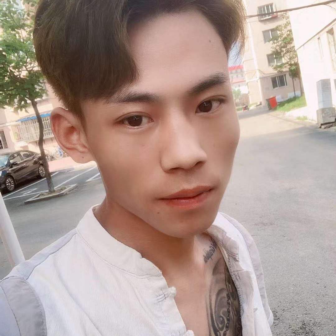 冰淇淋用伶俐的照片
