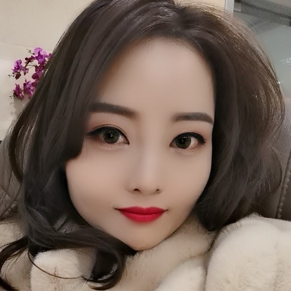 嫣然然然的照片