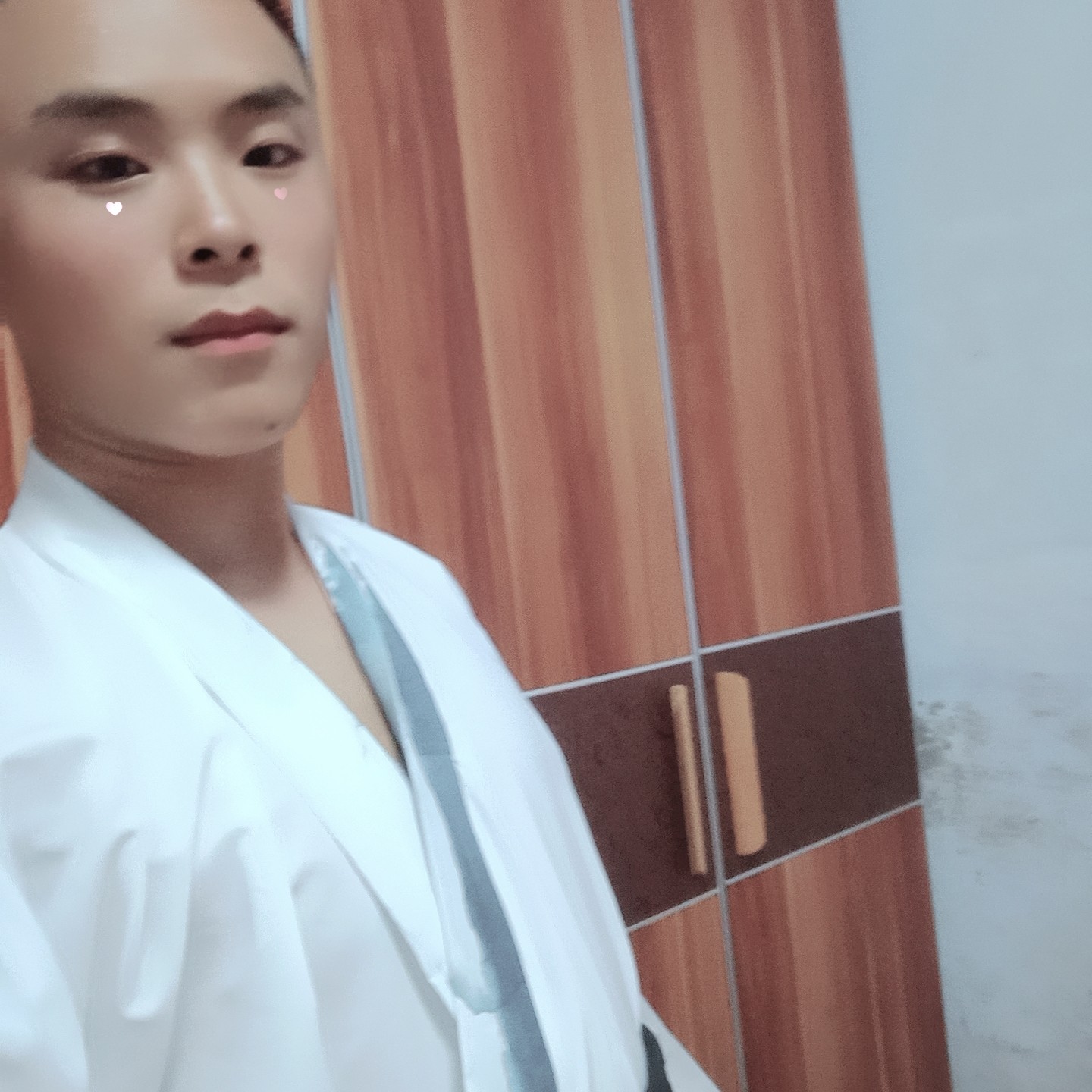 小虾米改变害羞的照片