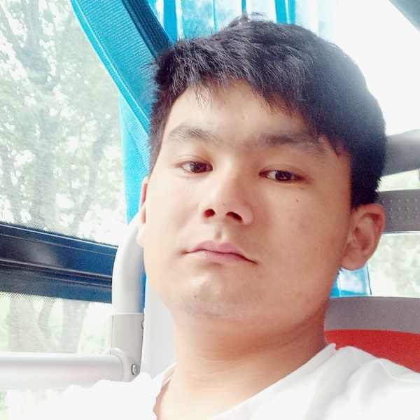 缥缈怕孤单的照片