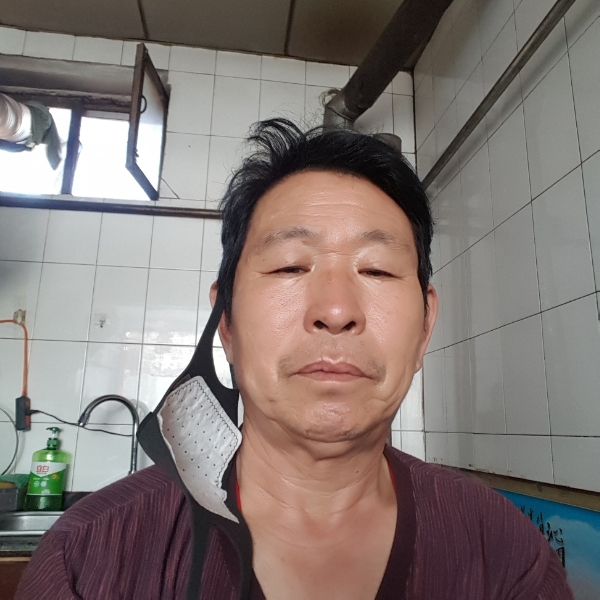 水壶請拉长的照片