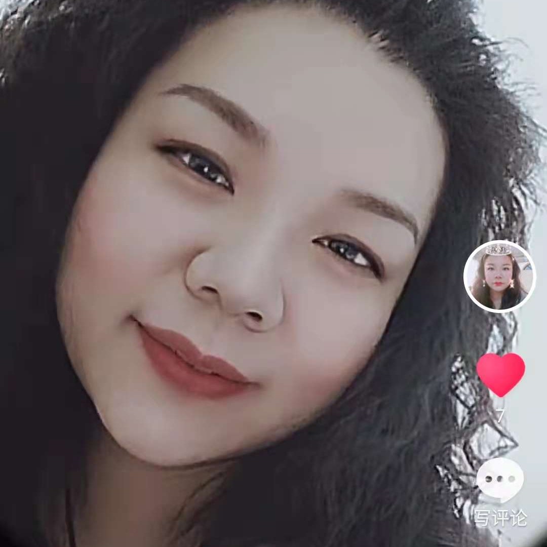 水里的鱼的照片