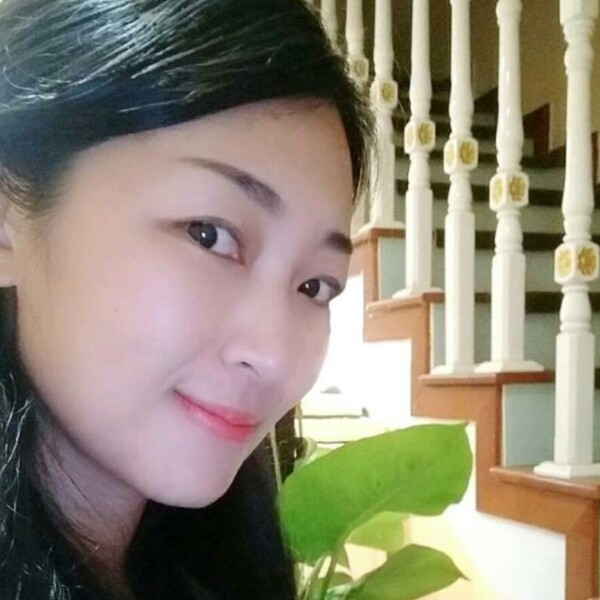 1牵着蜗牛去散步的照片