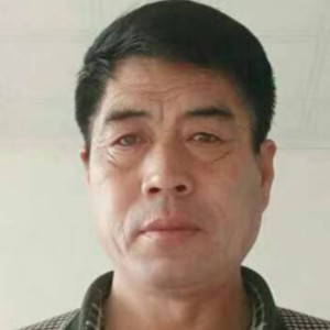 腼腆踢浅陌的照片