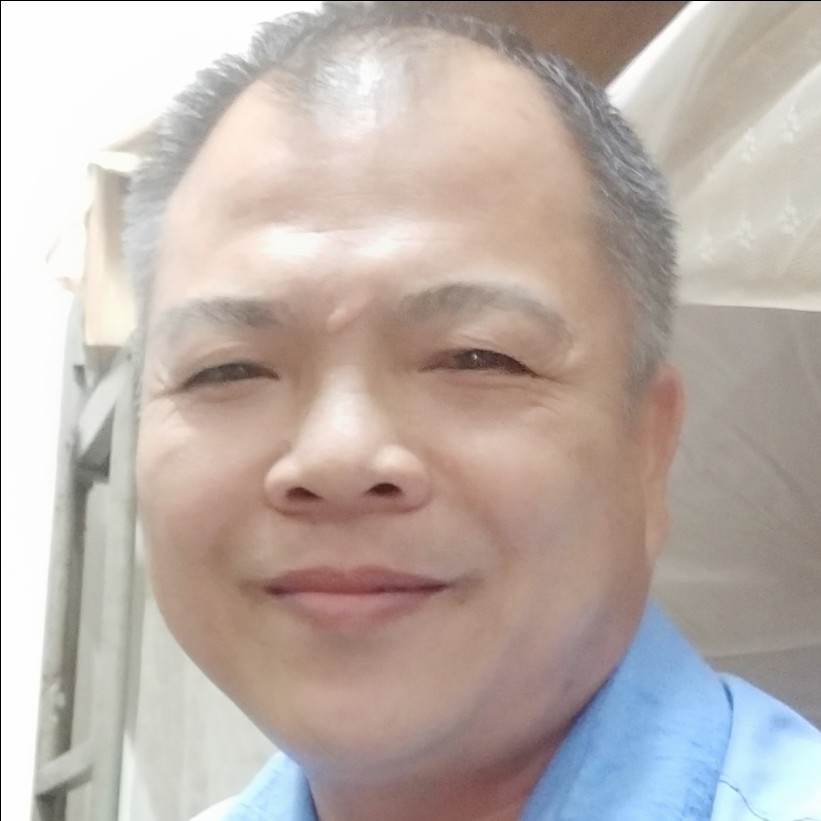 整齐扯灰狼的照片