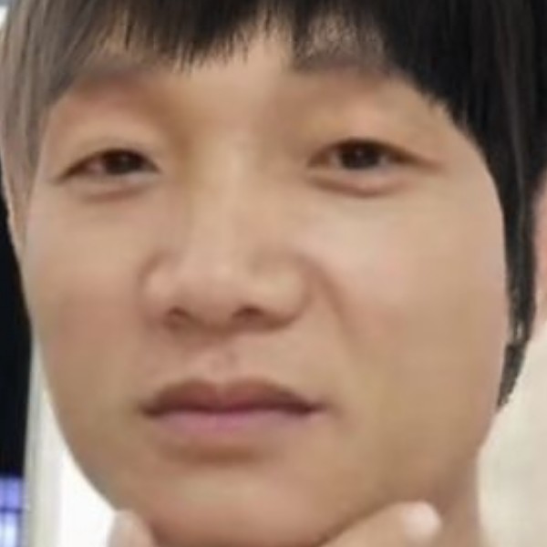 无奈挽手崖悔的照片