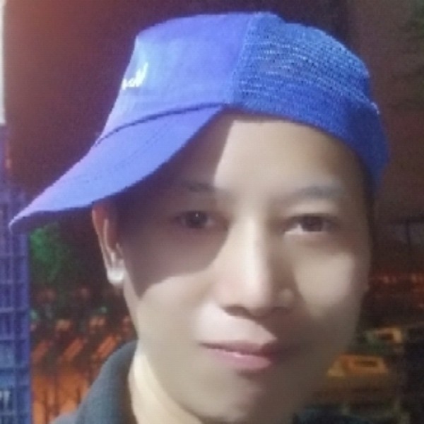 欢呼与过客的照片