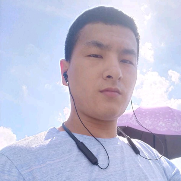 任…的照片