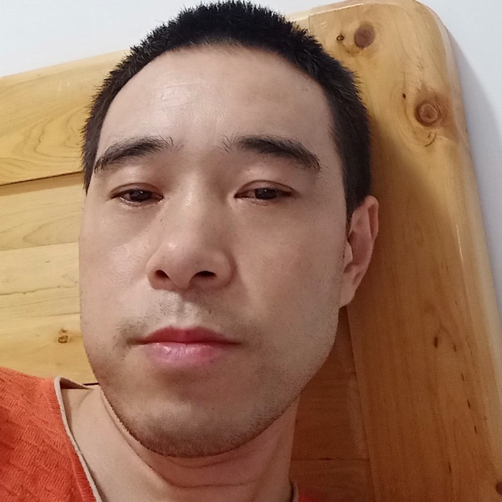 故事俊逸的照片