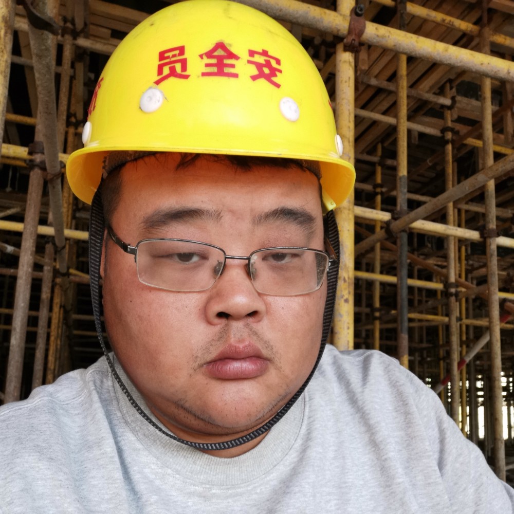 真淳深拥小鸭子的照片