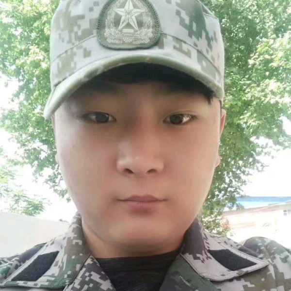 唯我空余两鬓风的照片