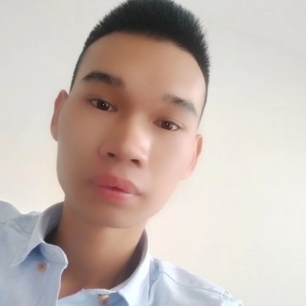孤独扯绿茶的照片