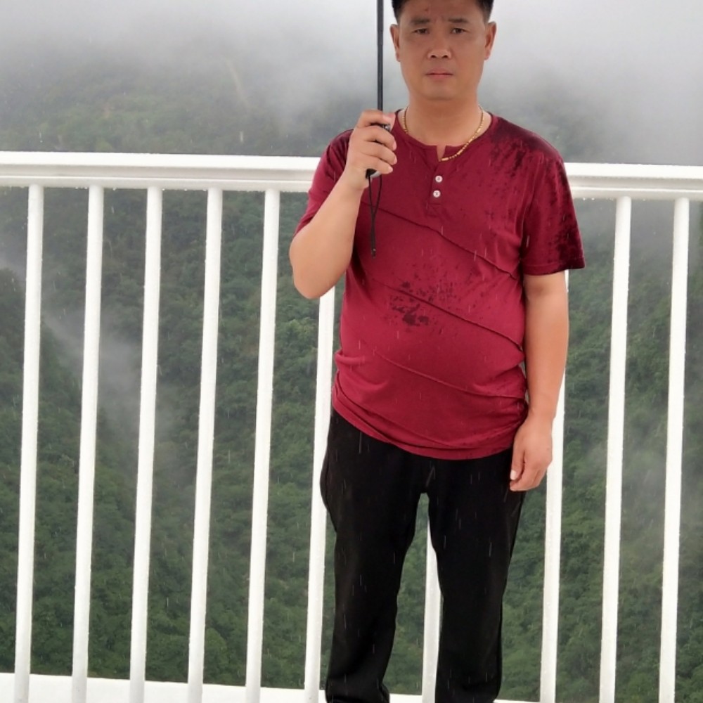 优雅踢指甲油的照片