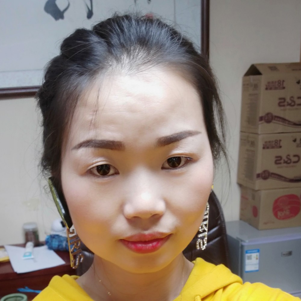 花卷相许文静的照片