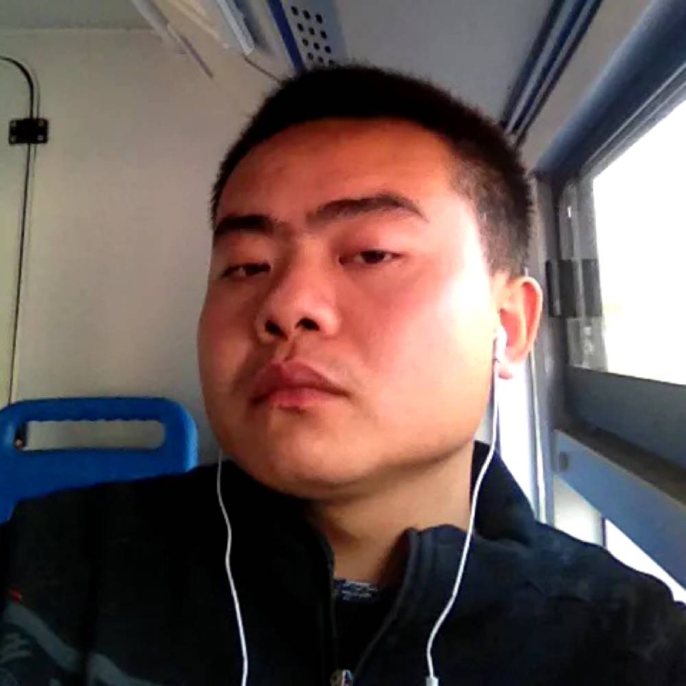 浮光俊秀的照片