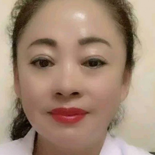 张钰聚会的照片