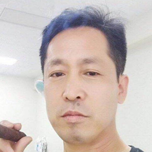 范群主71年单身的照片