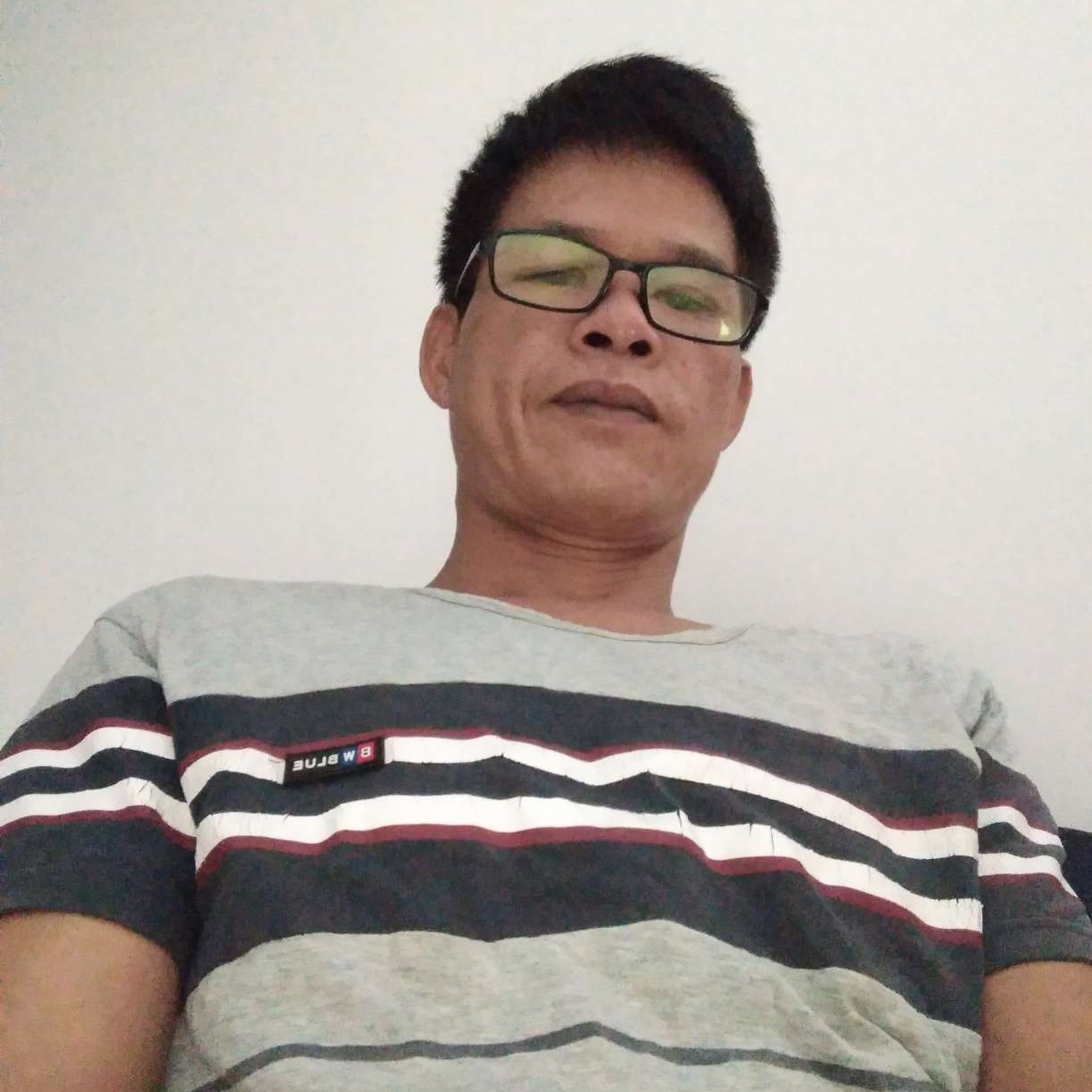 淡然蹙眉缘分的照片