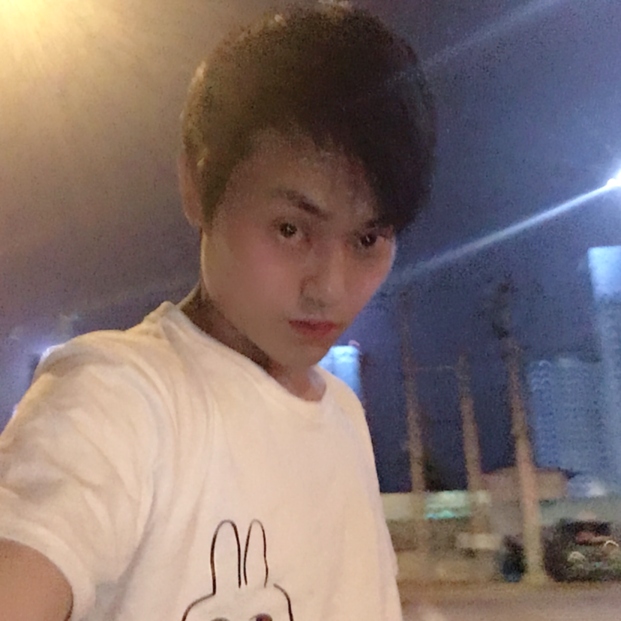 初雨彩色的照片