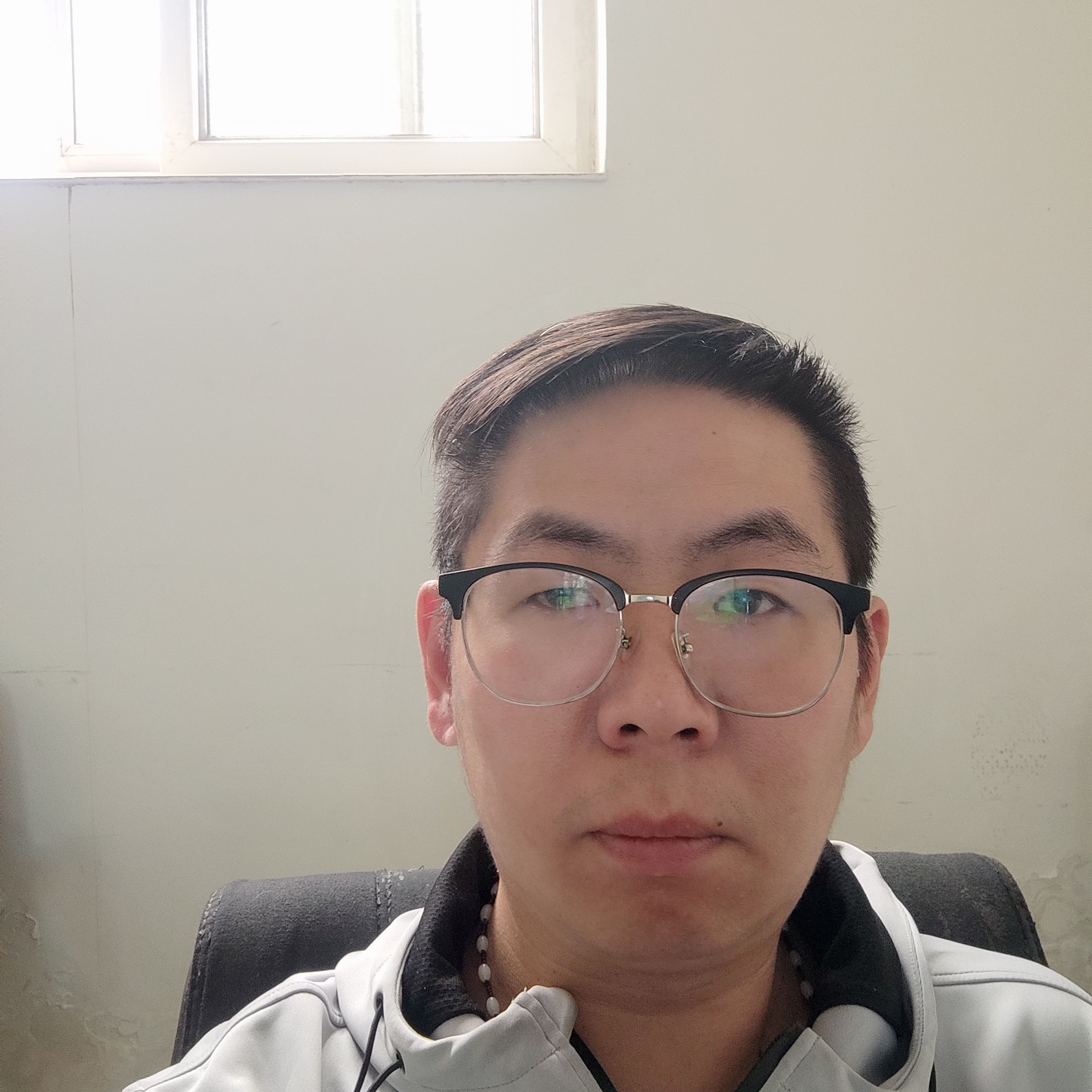 犀牛与无垠的照片