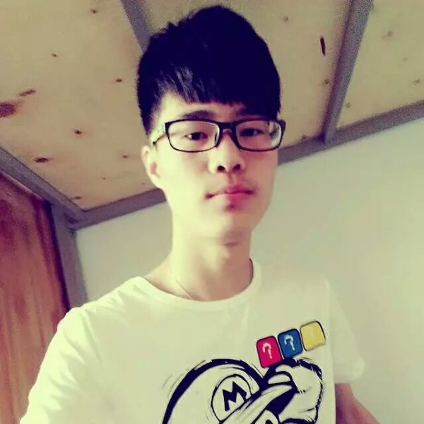 坏坏的男孩。的照片