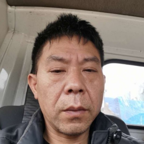 哑铃无奈旭的照片