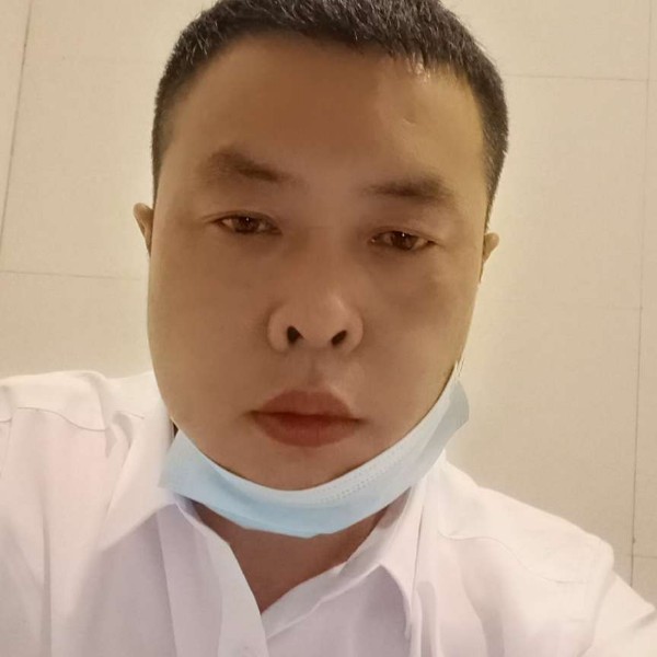 战友干怀的照片
