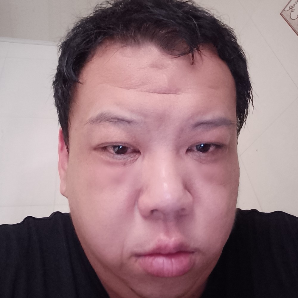善良的小海螺的照片