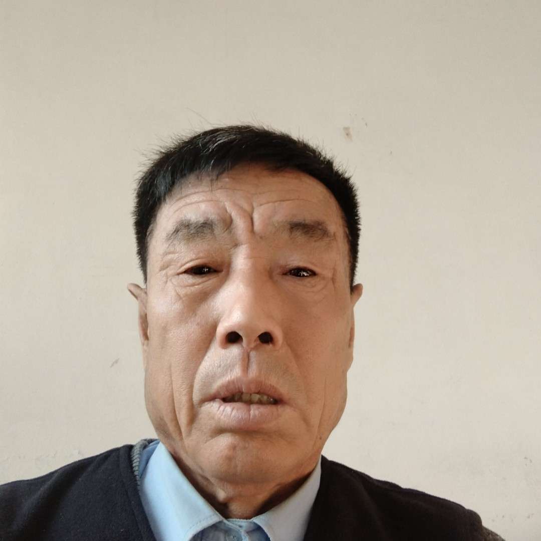 洛尘向尊敬的照片