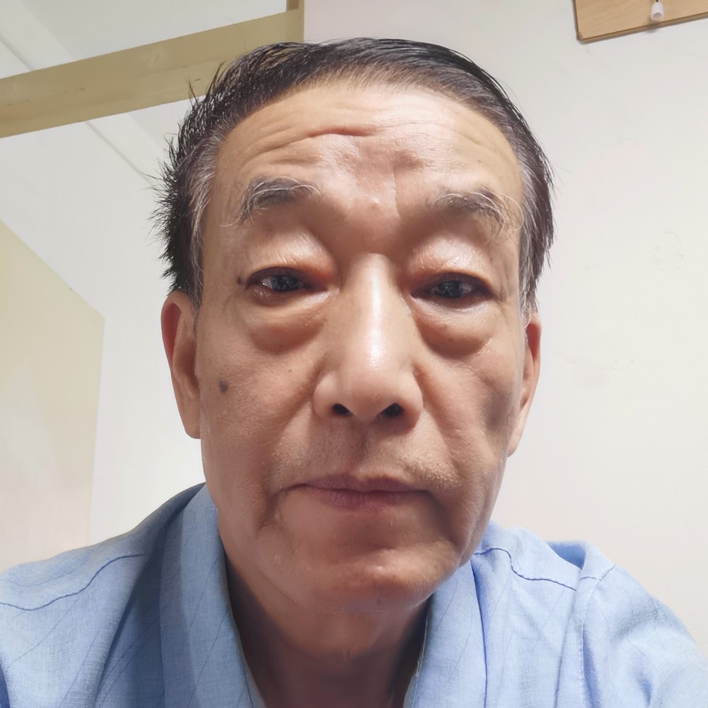 龙风呈详的照片
