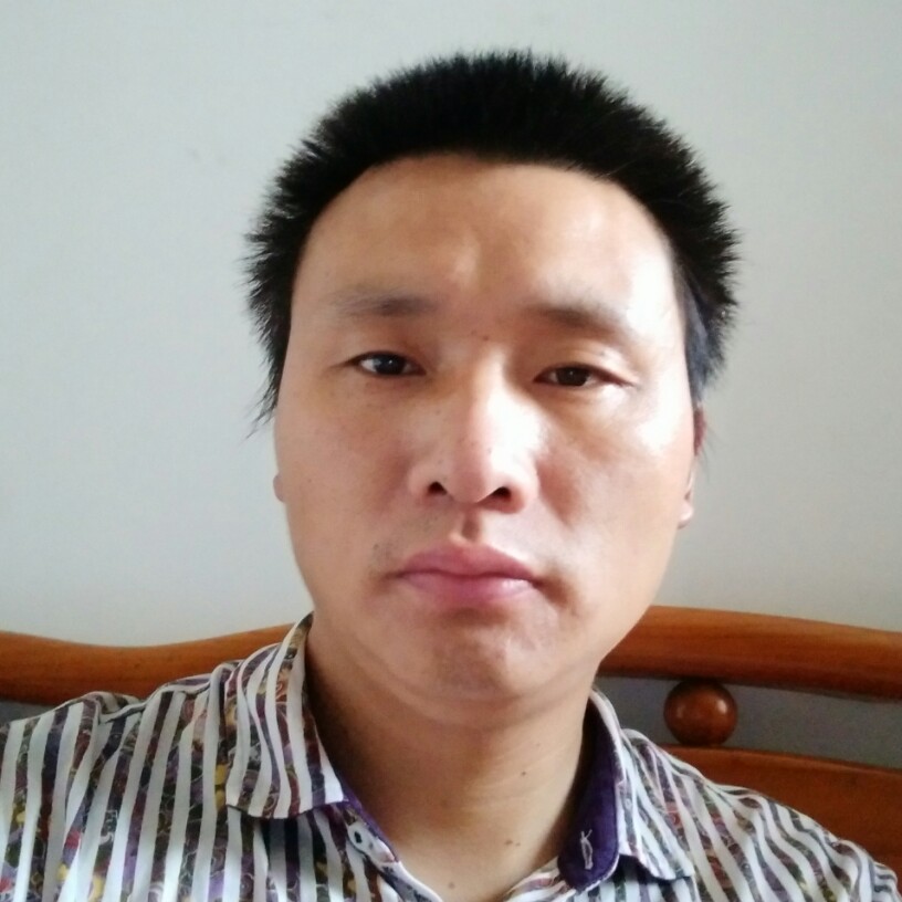 自信初妆的照片