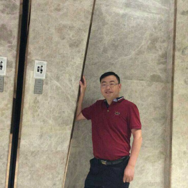 剪影笑朴实的照片