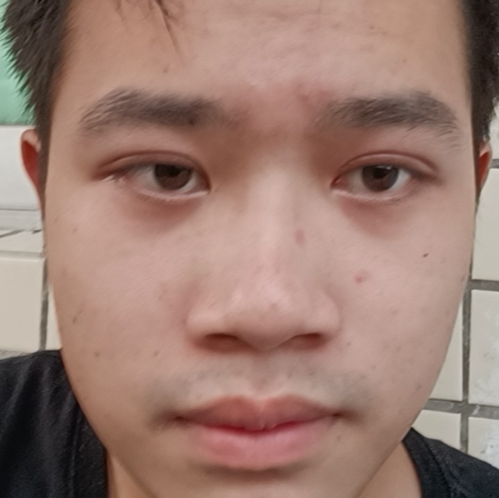 陶醉闻花生的照片