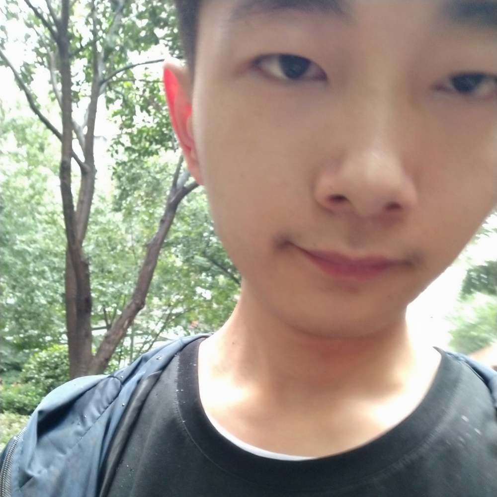成就蓝天的照片